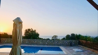 Villa in top Lage mit Pool, Dachterrasse fußläufig zum Strand