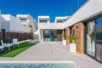 Villa mit 20m2 großem Pool / Los Montesinos